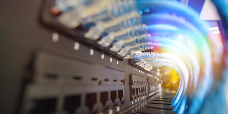 Network,Cable,System,In,Network,Rack Switch